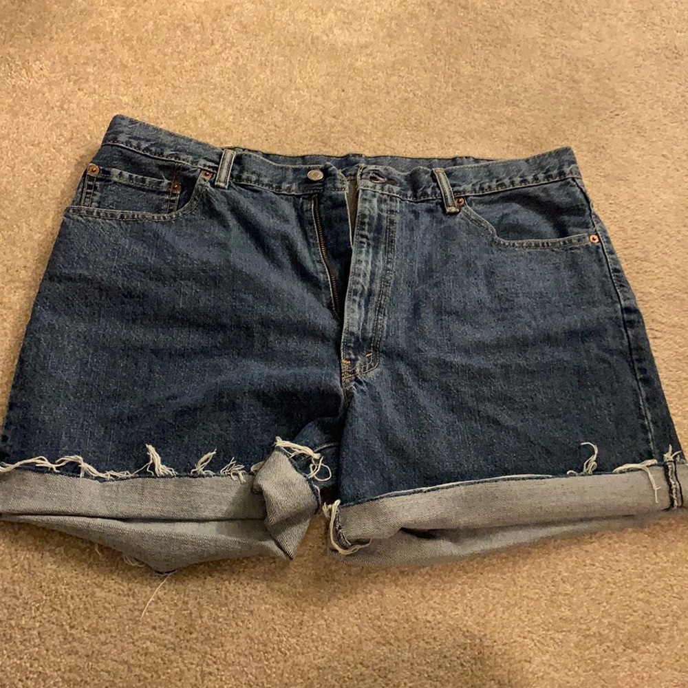 Levi Jean Cuffed Shorts